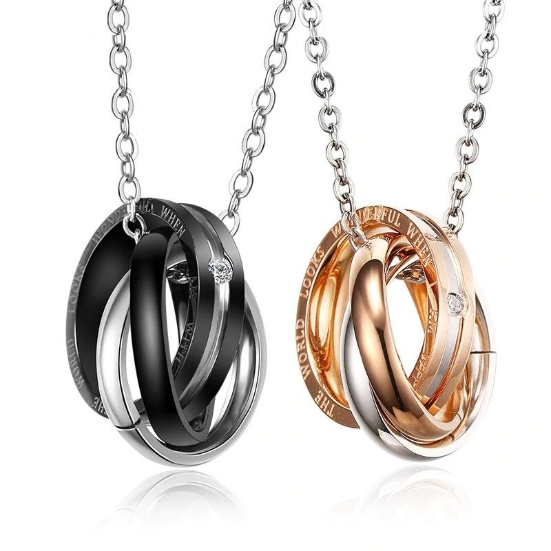 Fashionable interlocked circles - necklaceNecklaces