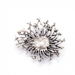 Shiny flower brooch - with crystalsBrooches