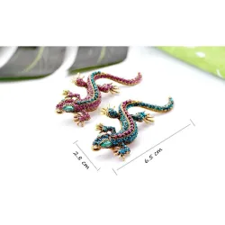 Fashionable brooch - vintage crystal lizardBrooches