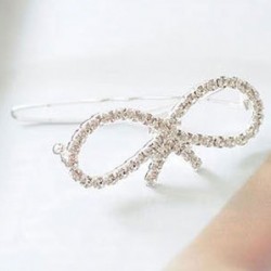Bow shaped crystal hair clip