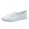 Classic white loafers - flat sneakers - with heart decorationShoes
