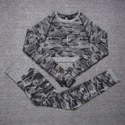 Camouflage fitness set - seamless - long sleeve shirt / leggingsFitness