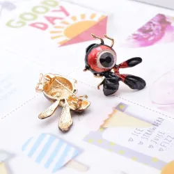 Big-Eye - bee - rhinestone broochBrooches