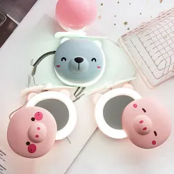 Mini pocket mirror - with fan - LED light - piggy head shapeMake-Up