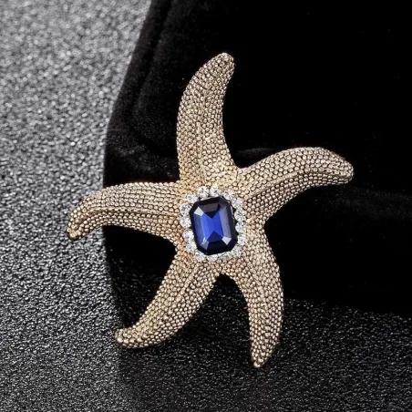 Coral starfish with crystal - vintage broochBrooches