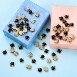 Heart shaped small pendants - for jewelry making - bracelets / necklaces - 100 piecesBracelets
