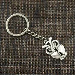 Vintage silver keychain - big eyes owlKeyrings
