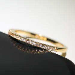 Minimalist women's ring - cubic zirconiaRings
