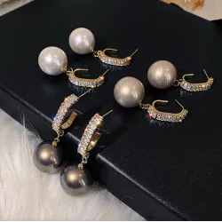 Crystal earrings with a pearlEarrings