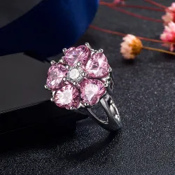 Elegant silver ring - with pink crystal flowerRings
