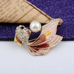 Crystal goldfish with a pearl - elegant broochBrooches